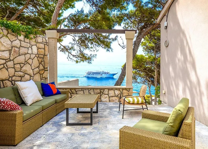 Mediterranean Summer House * هفار