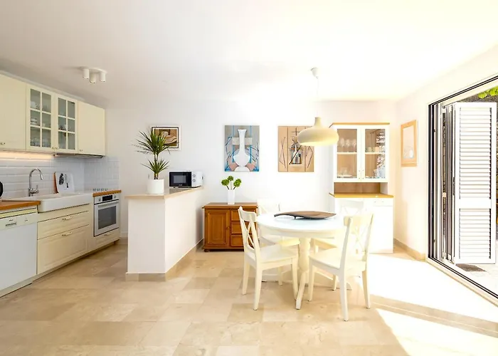 فيلة Mediterranean Summer House