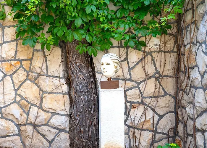 Mediterranean Summer House هفار